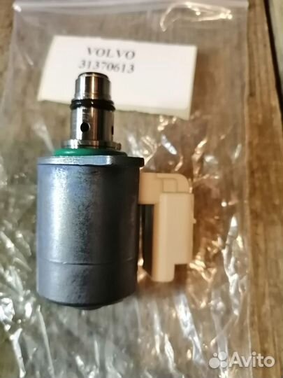 Клапан белый разъем 31370613 volvo