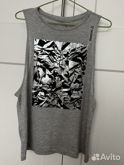 Спортивный топ Reebok