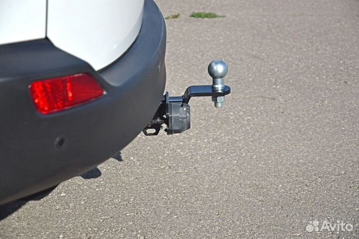 Фаркоп Toyota RAV4 2012-2019