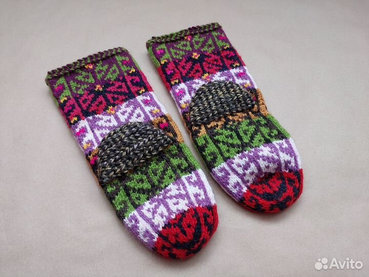 Теплые носки ручной работы