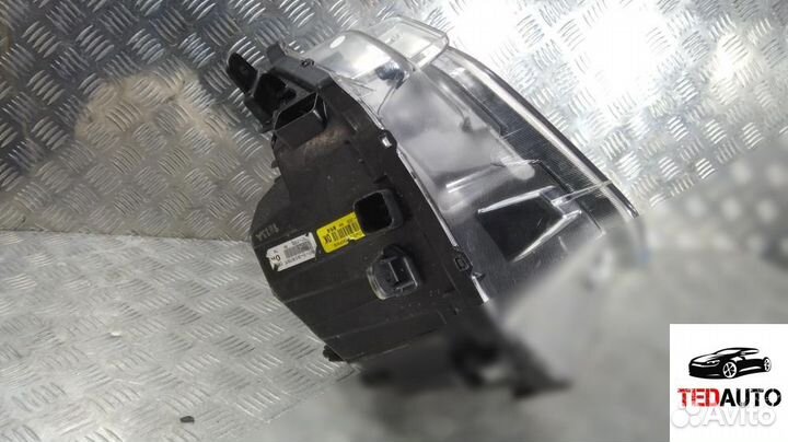 Фара правая, Hyundai Santa Fe 2019