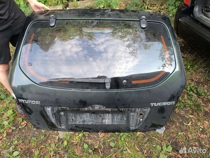 Крышка (дверь) багажника Туксон 2008