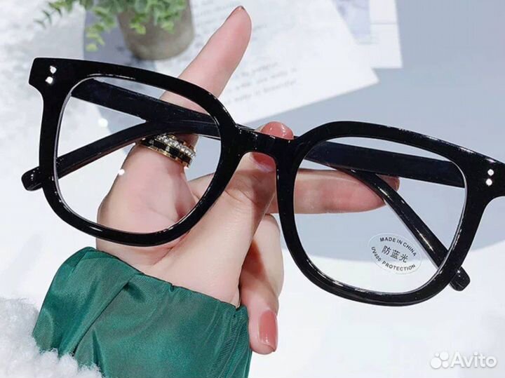 Очки имиджевые