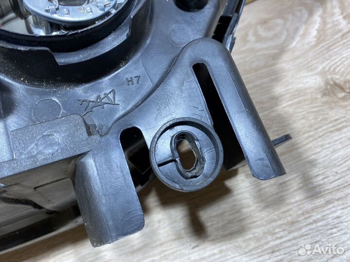 Фара передняя правая Renault Scenic 1 рест 142322