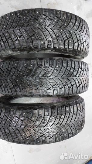 Michelin X-Ice North 4 215/60 R17 100