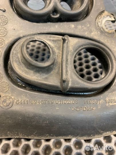 Уплотнитель Bmw 335 Xi E92 N54 2007