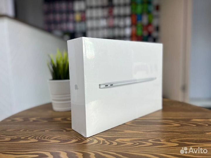 MacBook Air m1 8/256 gb