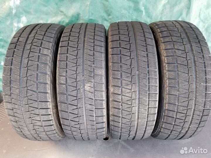 Bridgestone Blizzak Revo GZ 225/45 R18
