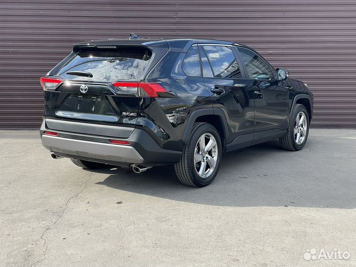 Toyota RAV4, 2023