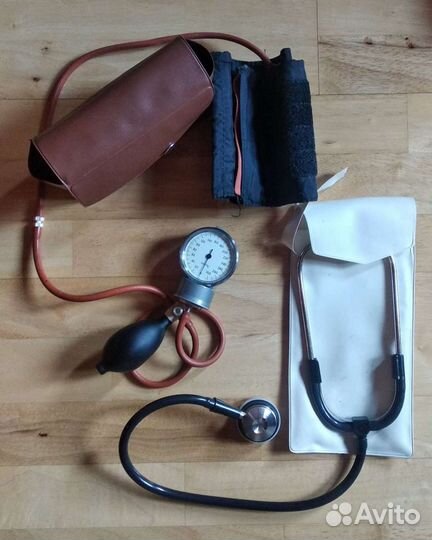 Стетоскоп и тонометр СССР