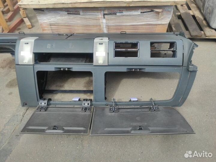 Полка багажная верхняя Man Tgs