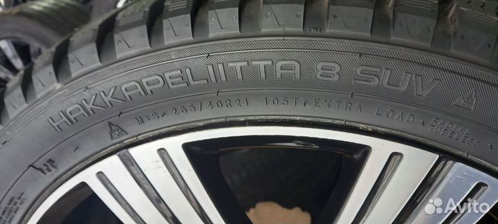Nokian Tyres Hakkapeliitta 8 SUV 265/40 R21 105T
