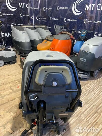 Поломоечная машина Nilfisk 651