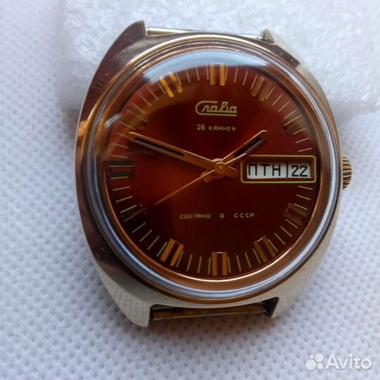 Часы СССР наручные Слава 26 камней