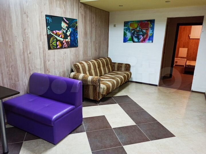 2-к. квартира, 80 м², 1/9 эт.