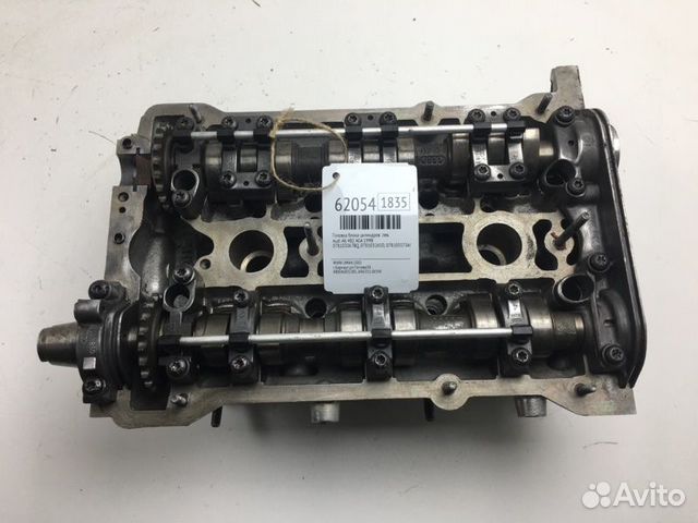 Головка блока цилиндров левая Audi A6 4B2 AGA 1998