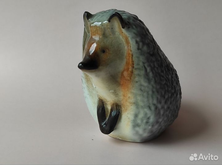 Фарфоровая статуэтка ёжик лфз