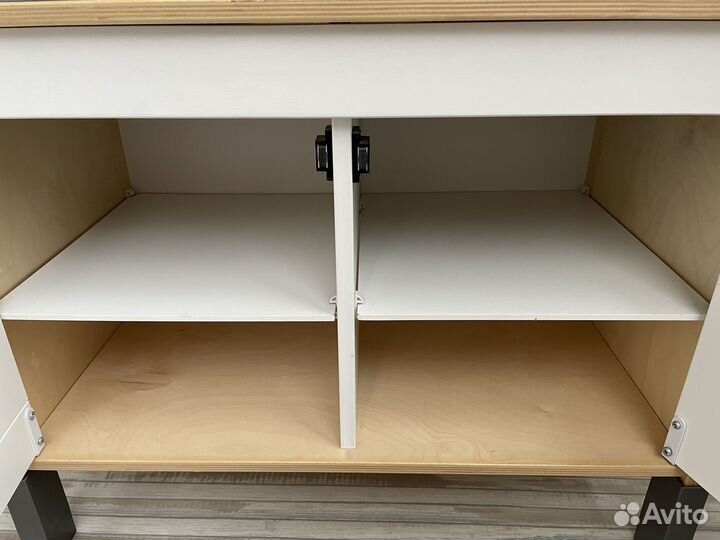 Детская кухня IKEA с посудой