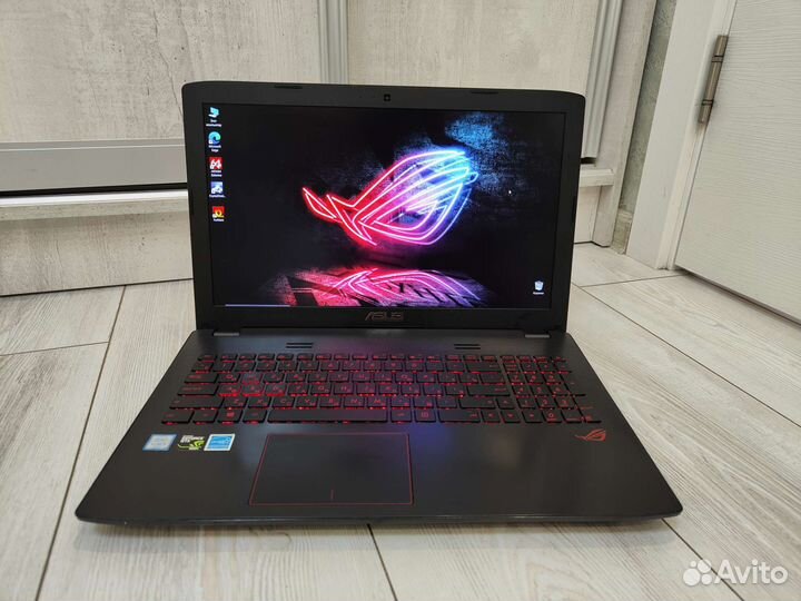 Asus ROG 15.6 IPS / Core i5 / 16GB / GTX960 / SSD