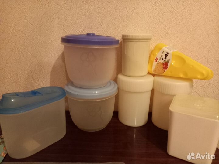 Контейнер 10 штук и 2 крышки + кувшин