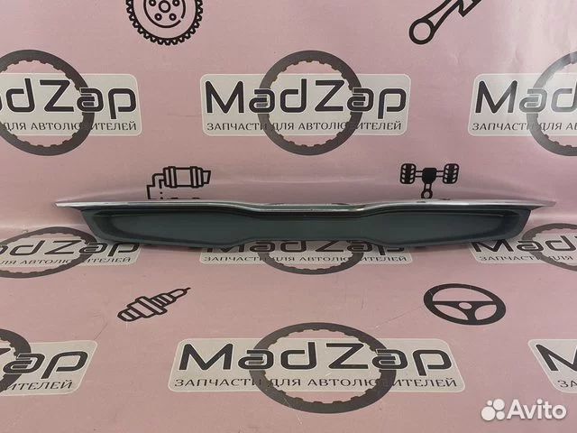 Решетка радиатора верхняя Kia Rio 4 2017- 2020