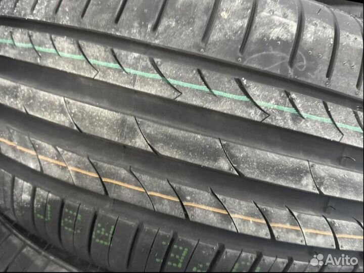 Tracmax X-Privilo TX3 235/50 R17 100W