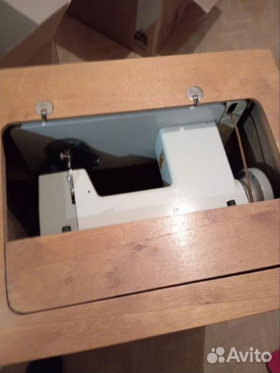 Швейная машина подольская ножная