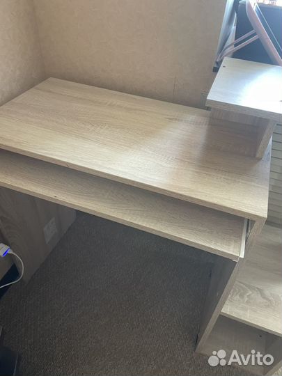 Стол для компьютера