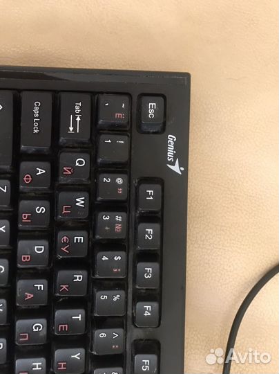 Клавиатура genius с мышью