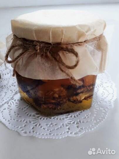 Орешки ассорти в меду