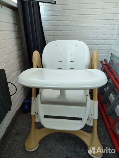 Стульчик для кормления cam