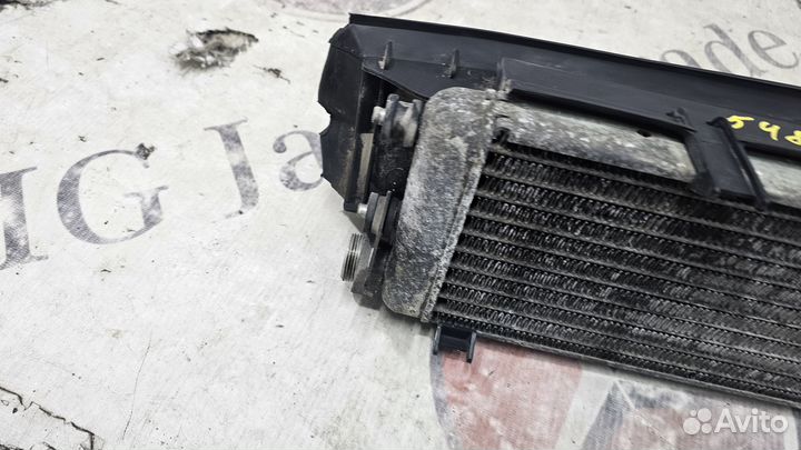 Радиатор масляного охлаждения на Mercedes W140