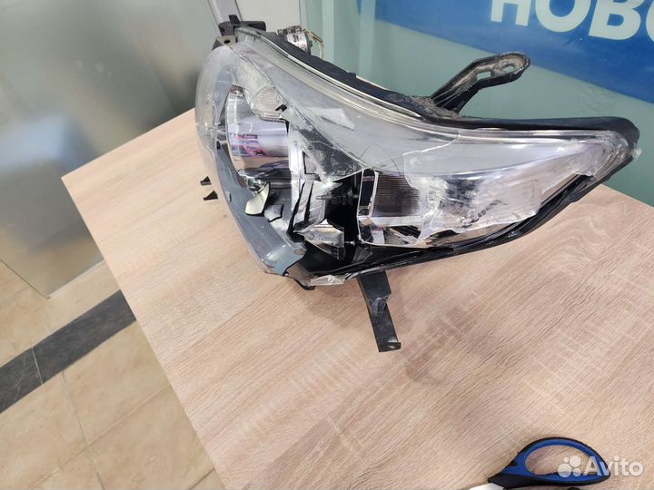 Фара Prado 150 Ксенон