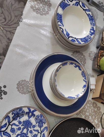 Набор посуды новый, сервиз на 4 персоны