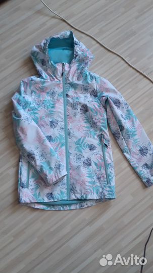 Ветровка для девочки