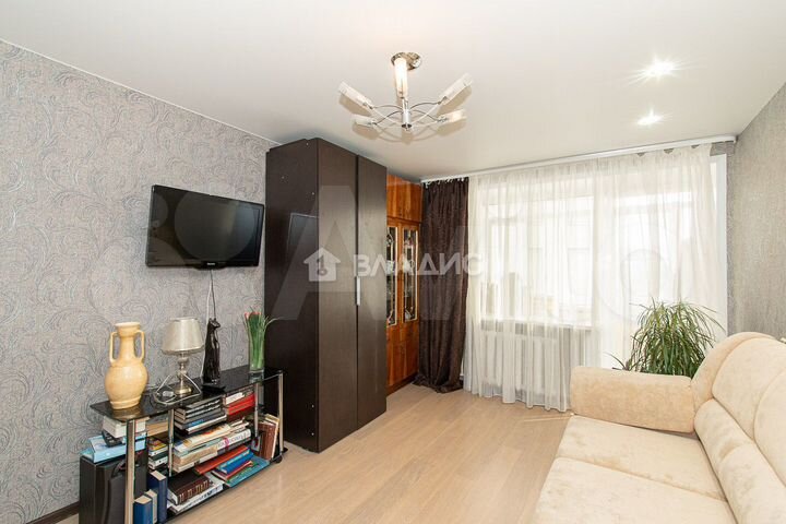 2-к. квартира, 47 м², 8/9 эт.