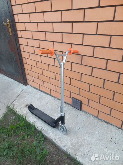 Трюковой самокат