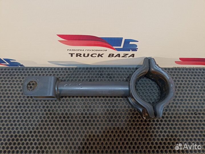 Стойка заднего стабилизатора