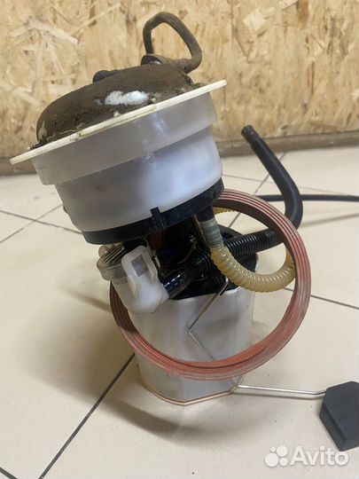 Насос топливный электрический Volkswagen Passat B6