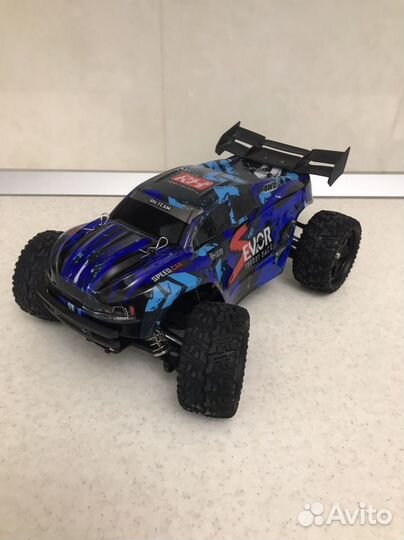 Машинка на радиоуправлении remmo hobby