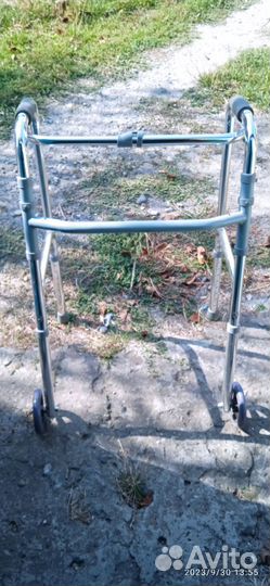 Ходунки для взрослых инвалидов