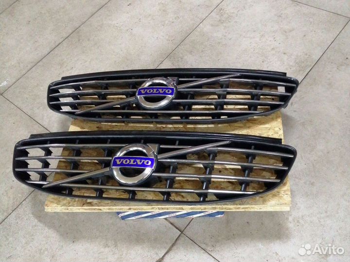 Решетка радиатора на Volvo Xc 60 2013-2016