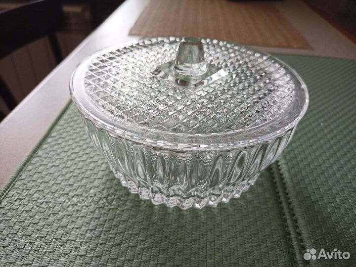Вазочка, сахарница, конфетница хрустальная