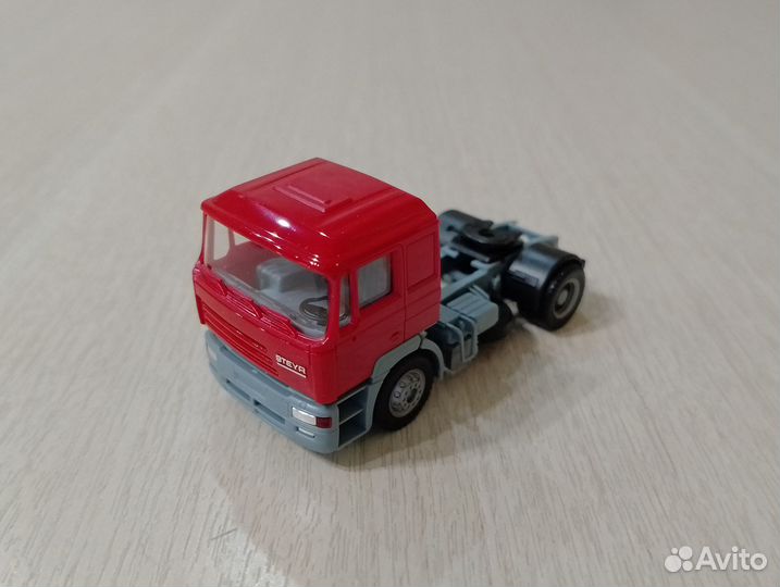 462) Тягач Steyr