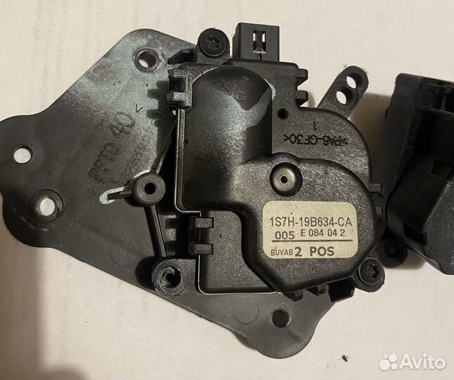 Моторчик отопителя печки Ford Mondeo 3