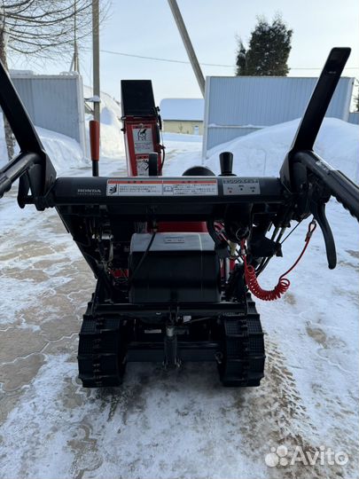 Снегоуборщик honda HS760