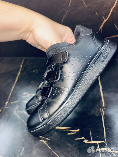 Кроссовки adidas 29