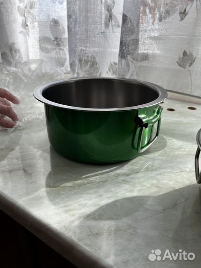 Набор мисок с крышками