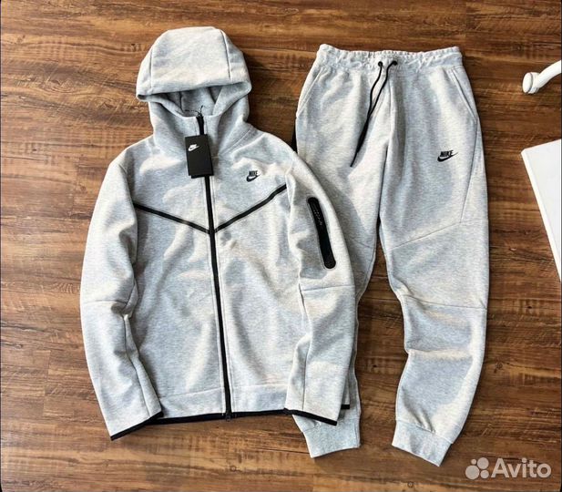 Спортивный костюм Nike Tech Fleece