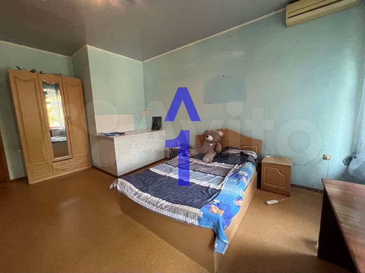 Комната 20 м² в 3-к., 2/2 эт.